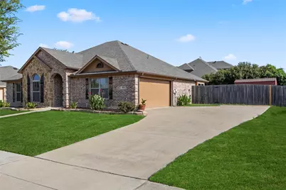 915 Sage Meadow Drive, Glenn Heights, TX 75154 - Photo 5