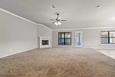 915 Sage Meadow Drive, Glenn Heights, TX 75154 - Photo 9
