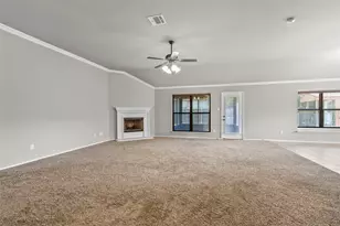 915 Sage Meadow Dr, Glenn Heights, TX 75154 - Photo 9