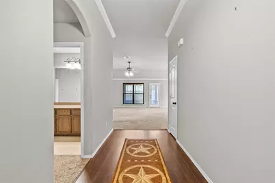 915 Sage Meadow Drive, Glenn Heights, TX 75154 - Photo 7