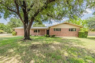 6721 Cylinda Sue Cir, North Richland Hills, TX 76180 - Photo 1