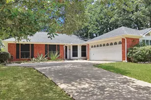 105 Arthur Dr, Kennedale, TX 76060 - Photo 3