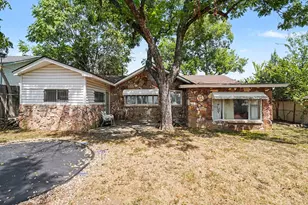 1617 Yale St, River Oaks, TX 76114 - Photo 5