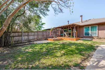 109 Hickory Springs Drive, Euless, TX 76039 - Photo 23