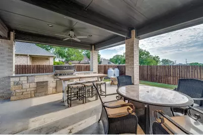 551 Chandler Court, Pilot Point, TX 76258 - Photo 9