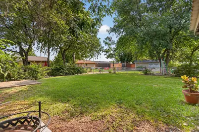 821 Milky Way, Garland, TX 75040 - Photo 15