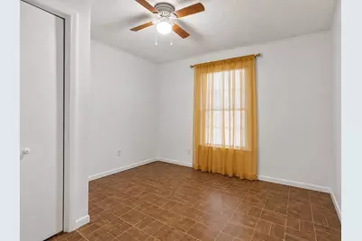 821 Milky Way, Garland, TX 75040 - Photo 15