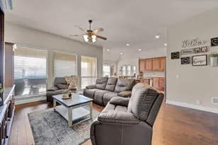 918 Newcastle Dr, Midlothian, TX 76065 - Photo 13