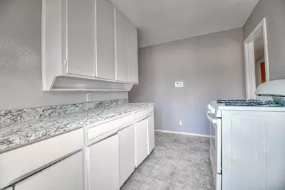 3330 Utah Avenue, Dallas, TX 75216 - Photo 9