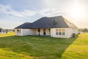 505 Bush Ct, Weatherford, TX 76085 - Photo 39