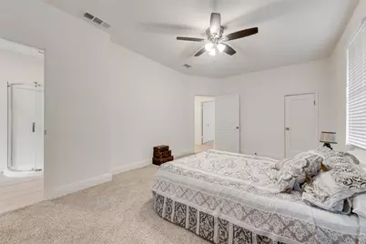 1205 W Arlington Avenue, Fort Worth, TX 76110 - Photo 13