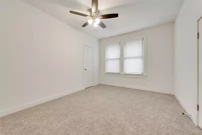 1205 W Arlington Avenue, Fort Worth, TX 76110 - Photo 11
