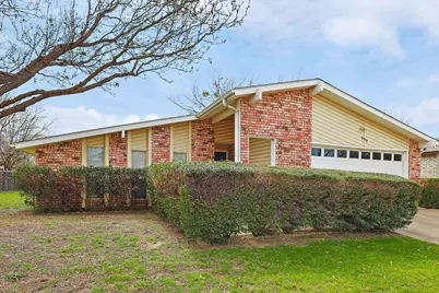 804 Forest Glen Drive, Bedford, TX 76021 - Photo 3