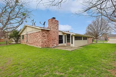 804 Forest Glen Drive, Bedford, TX 76021 - Photo 19