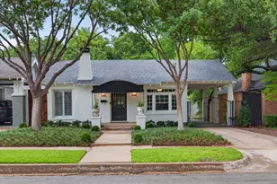 1325 Clover Ln, Fort Worth, TX 76107 - Photo 3