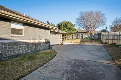 1118 Berkshire Court, Trophy Club, TX 76262 - Photo 33