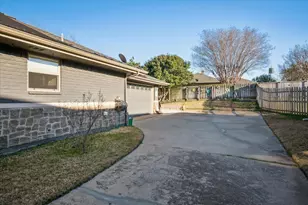 1118 Berkshire Ct, Trophy Club, TX 76262 - Photo 33