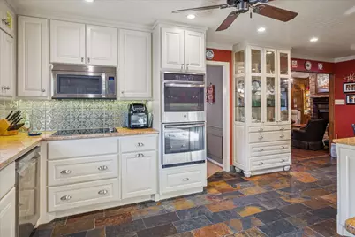 1118 Berkshire Court, Trophy Club, TX 76262 - Photo 15