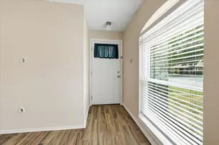114 Glade Shadow Dr, Euless, TX 76039 - Photo 3