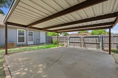 114 Glade Shadow Drive, Euless, TX 76039 - Photo 23