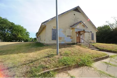 631 E Woodard Street, Denison, TX 75021 - Photo 1
