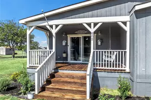602 S 3rd St, Abbott, TX 76621 - Photo 5