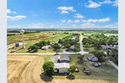 602 S 3rd Street, Abbott, TX 76621 - Photo 33