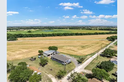 602 S 3rd Street, Abbott, TX 76621 - Photo 3