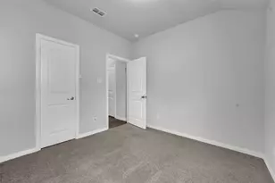 5165 Glen Eden Dr, Fort Worth, TX 76119 - Photo 17