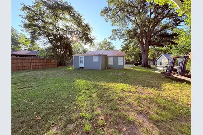 917 Sherrill Street, Winnsboro, TX 75494 - Photo 19
