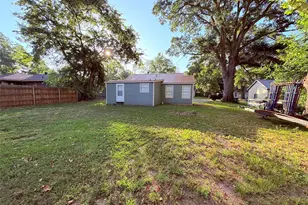 917 Sherrill St, Winnsboro, TX 75494 - Photo 19