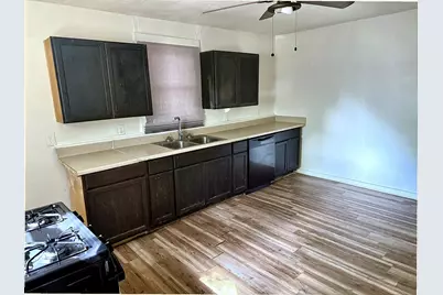 620 W 12th Street, Bonham, TX 75418 - Photo 9