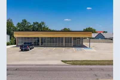 507 E Wise Street, Bowie, TX 76230 - Photo 1
