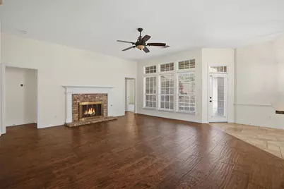 6613 Barclay Lane, Garland, TX 75044 - Photo 5
