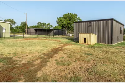1122 W White Oak Road, West, TX 76691 - Photo 27