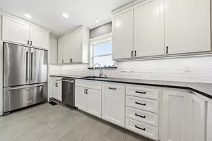 1122 W White Oak Rd, West, TX 76691 - Photo 13