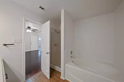 1024 Lake Trail Drive, Little Elm, TX 75068 - Photo 17