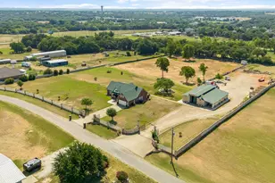 6017 Acton Meadows Ct, Granbury, TX 76049 - Photo 15