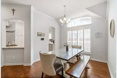 320 Andre Drive, Irving, TX 75063 - Photo 13