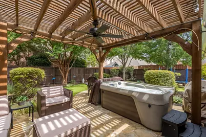 320 Andre Drive, Irving, TX 75063 - Photo 33