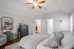 320 Andre Dr, Irving, TX 75063 - Photo 29