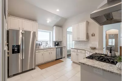 320 Andre Drive, Irving, TX 75063 - Photo 17