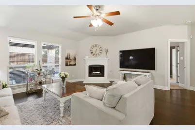 15821 Langsdale Street, Frisco, TX 75036 - Photo 9