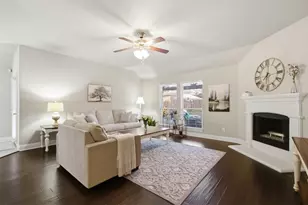 15821 Langsdale St, Frisco, TX 75036 - Photo 7