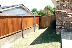 4204 Burke Rd, Fort Worth, TX 76119 - Photo 35