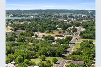 721 N Houston Street, Granbury, TX 76048 - Photo 11