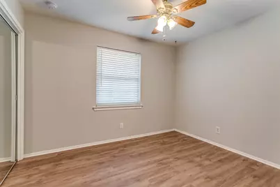 2221 N Mill Street, Lewisville, TX 75057 - Photo 5
