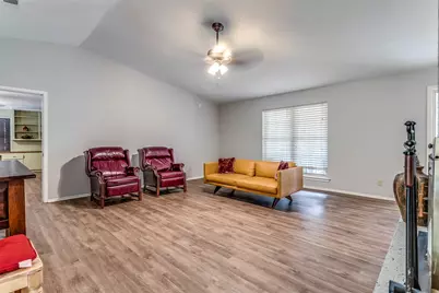 2221 N Mill Street, Lewisville, TX 75057 - Photo 25