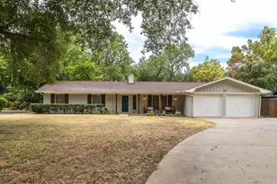 2221 N Mill St, Lewisville, TX 75057 - Photo 1