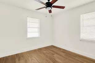 300 Hilltop Ave, Richardson, TX 75081 - Photo 13